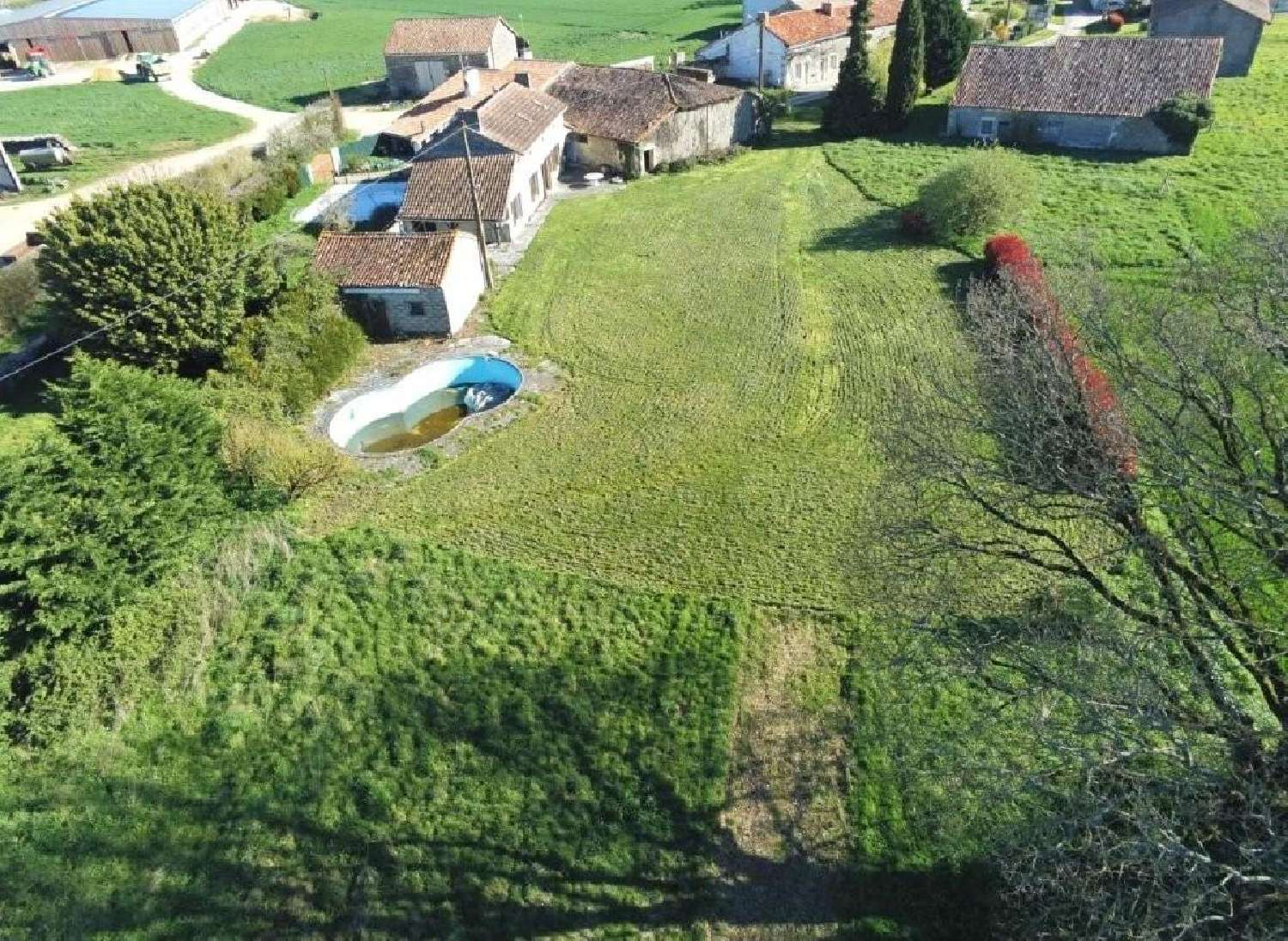  te koop huis Civray Vienne 3