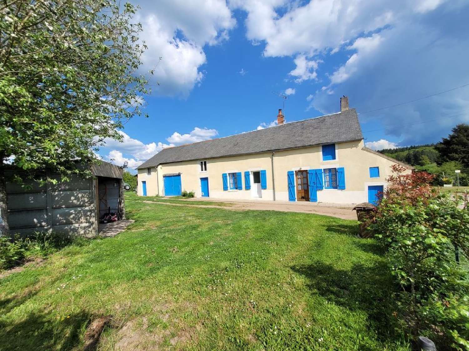  for sale house Corbigny Nièvre 1