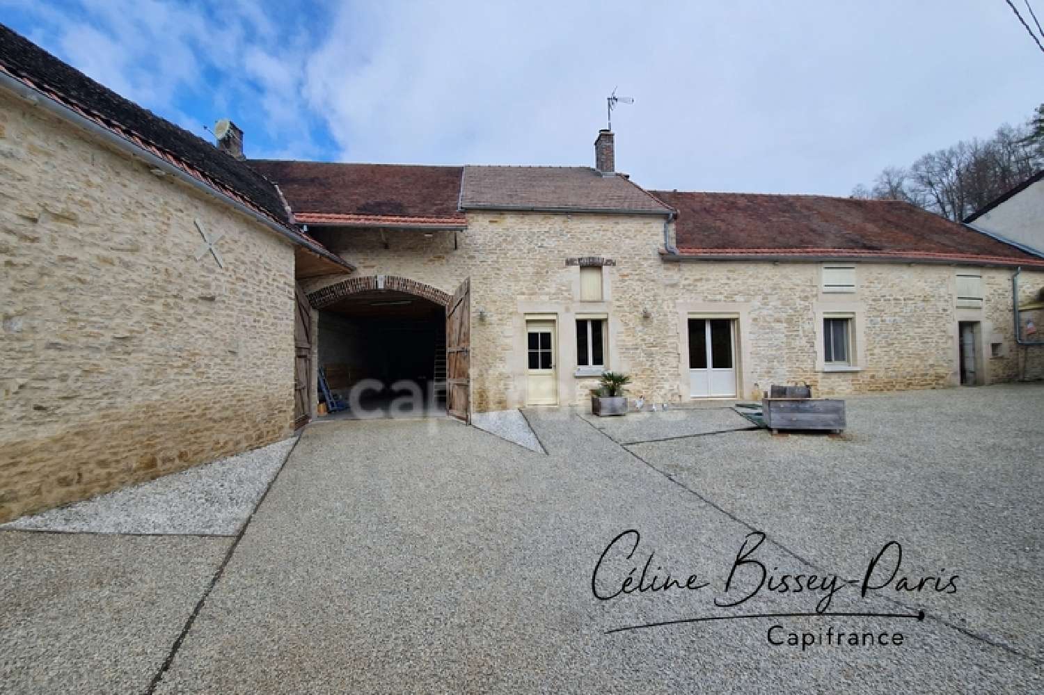  for sale house Cruzy-le-Châtel Yonne 1