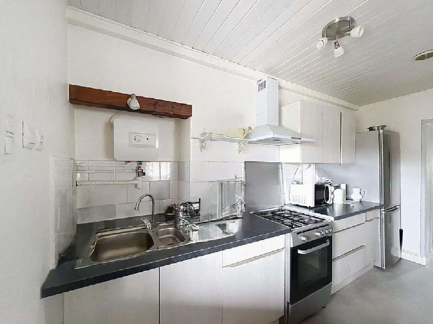  à vendre maison Curtil-sous-Buffières Saône-et-Loire 2