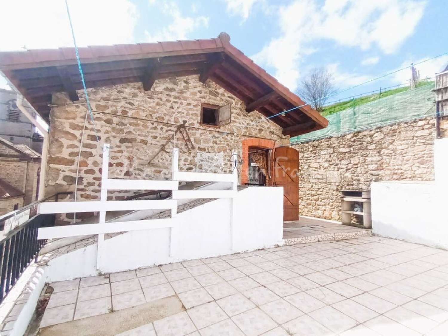  te koop huis Essertines-en-Donzy Loire 1