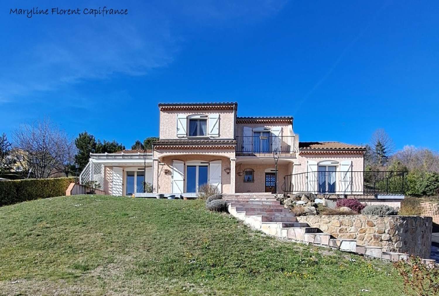  te koop huis La Roche-Blanche Puy-de-Dôme 1