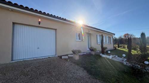 La Rochefoucauld Charente huis foto 7289045