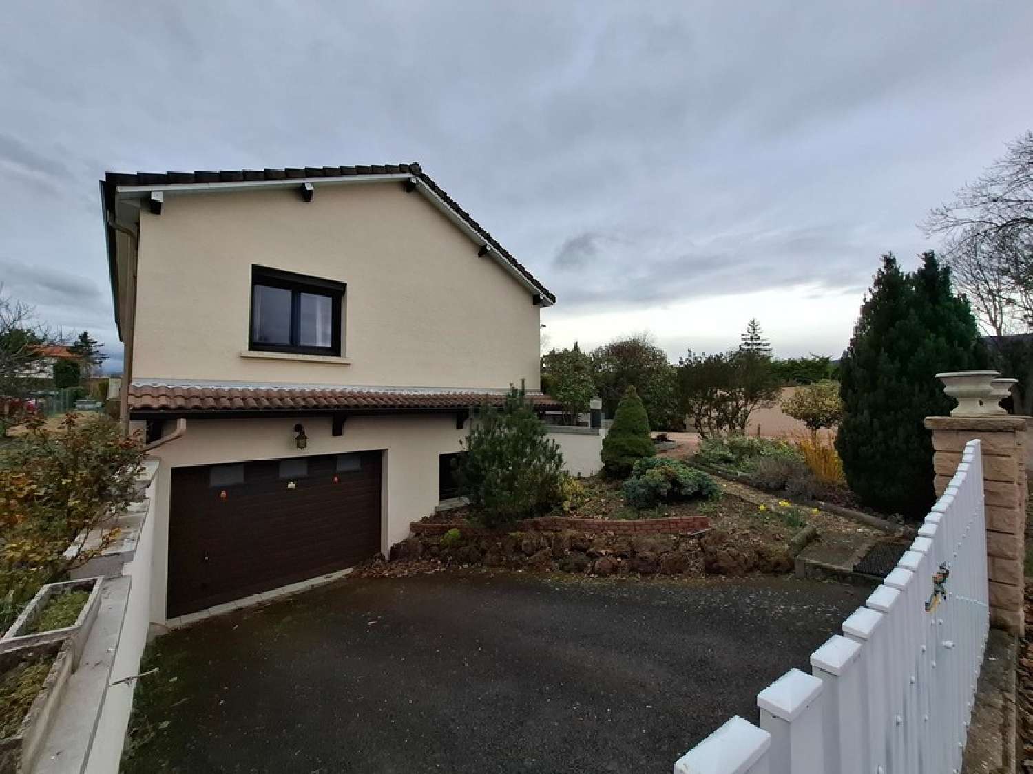  for sale house La Sauvetat Puy-de-Dôme 2