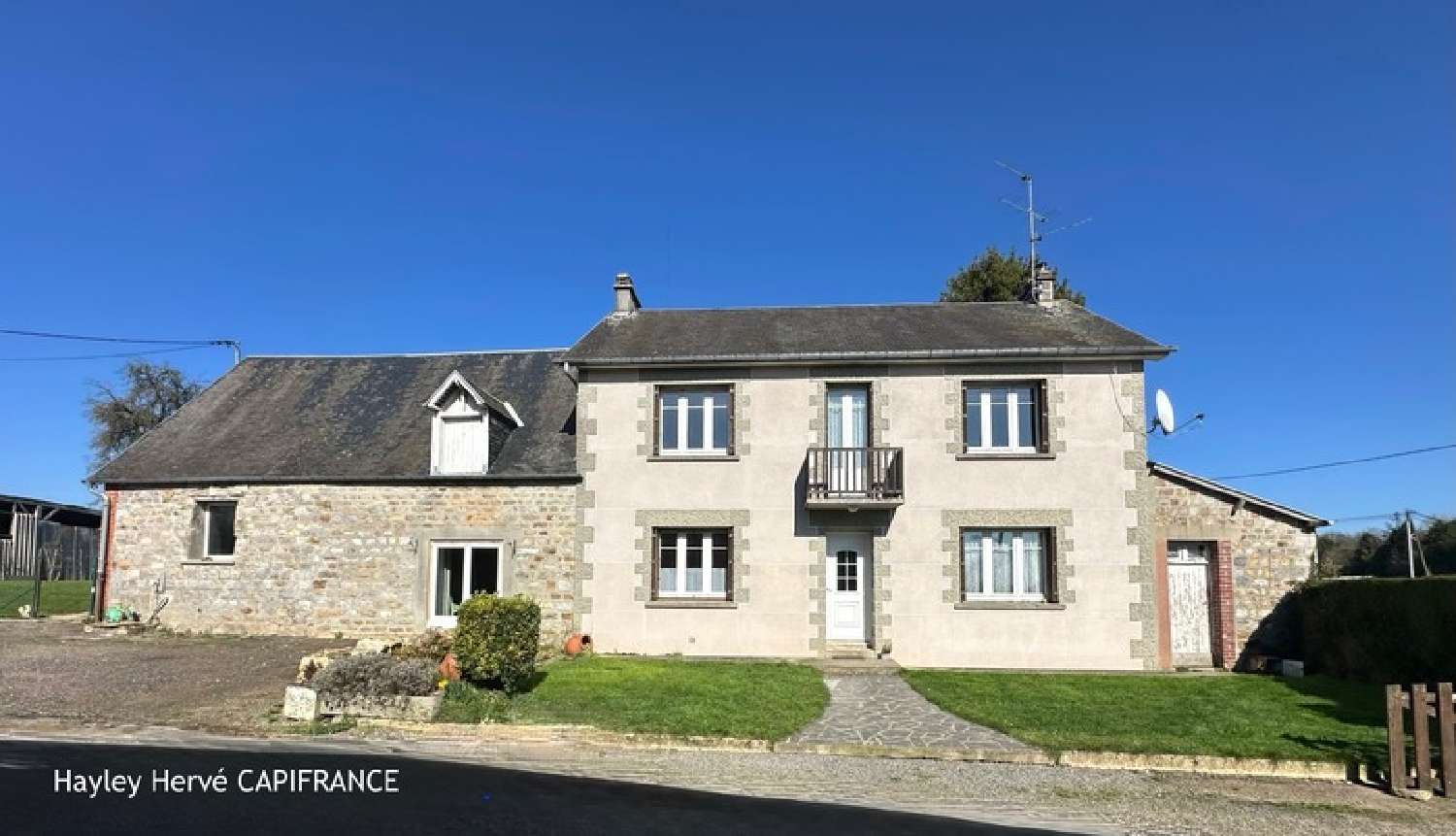  te koop huis Le Neufbourg Manche 1