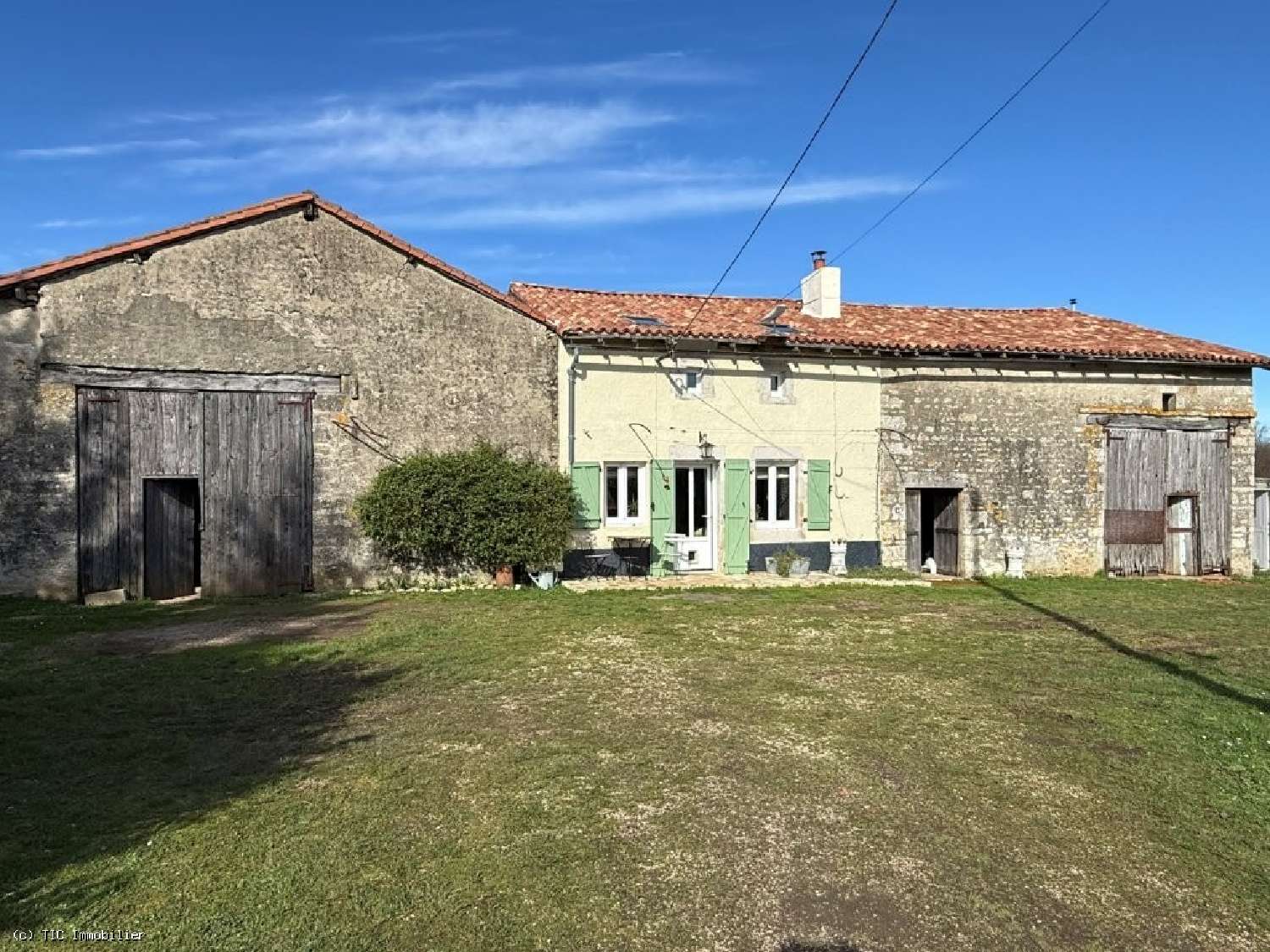  for sale house Lizant Vienne 2