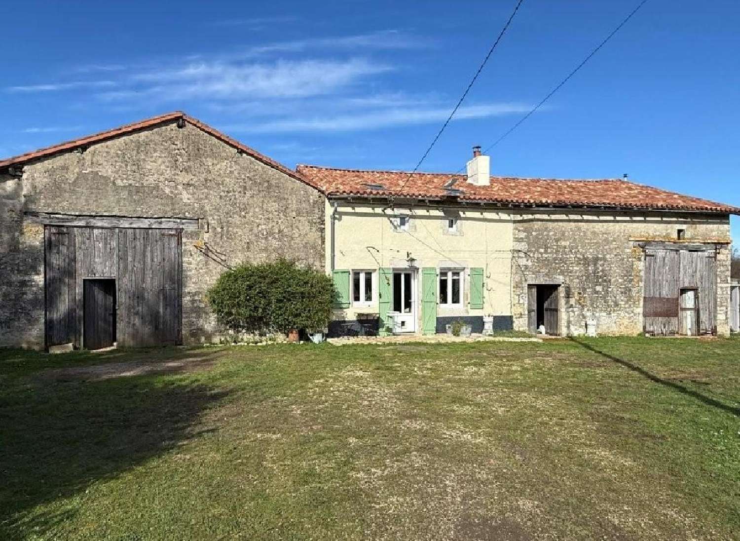  te koop huis Lizant Vienne 2