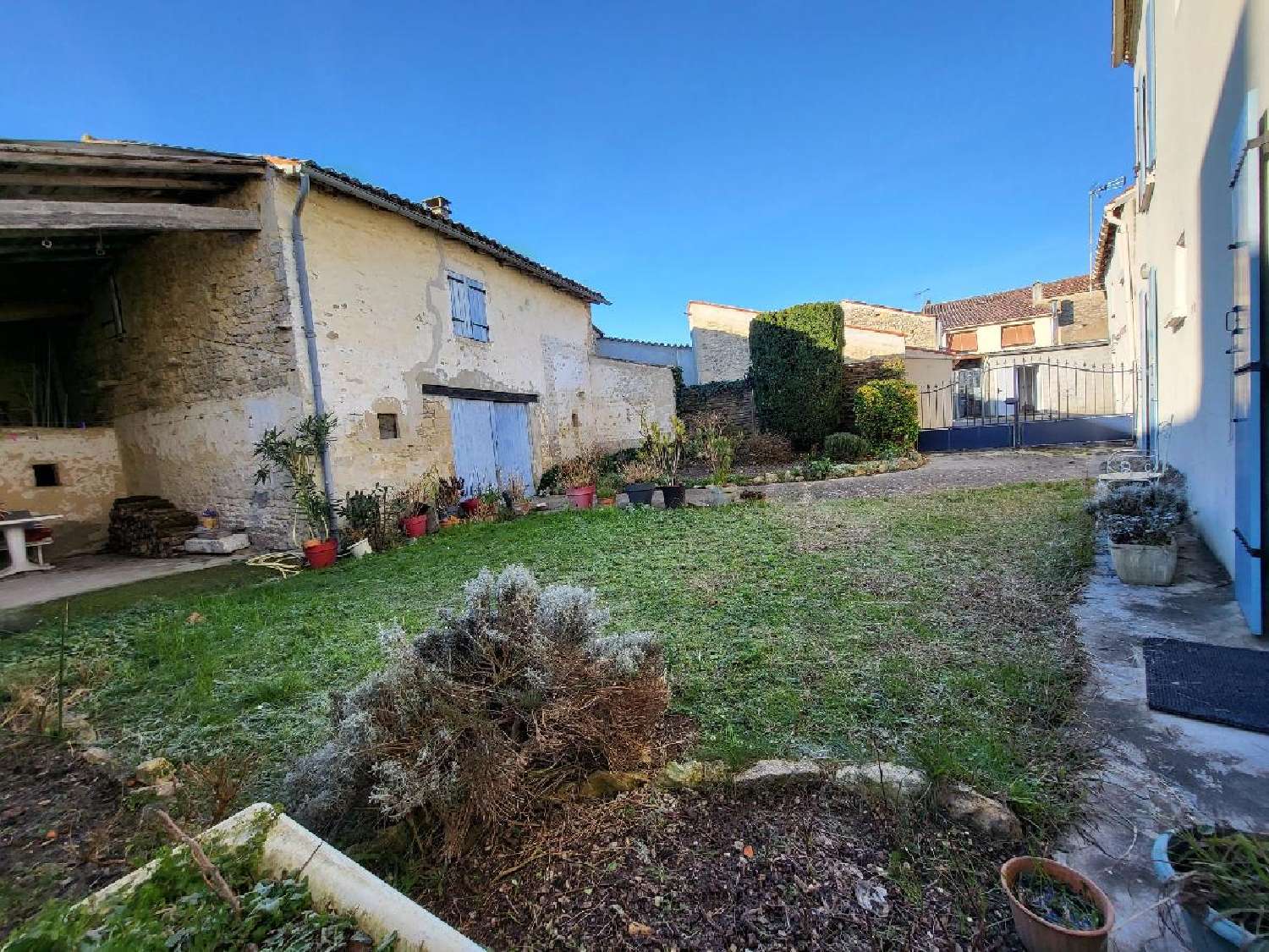  for sale house Loulay Charente-Maritime 2