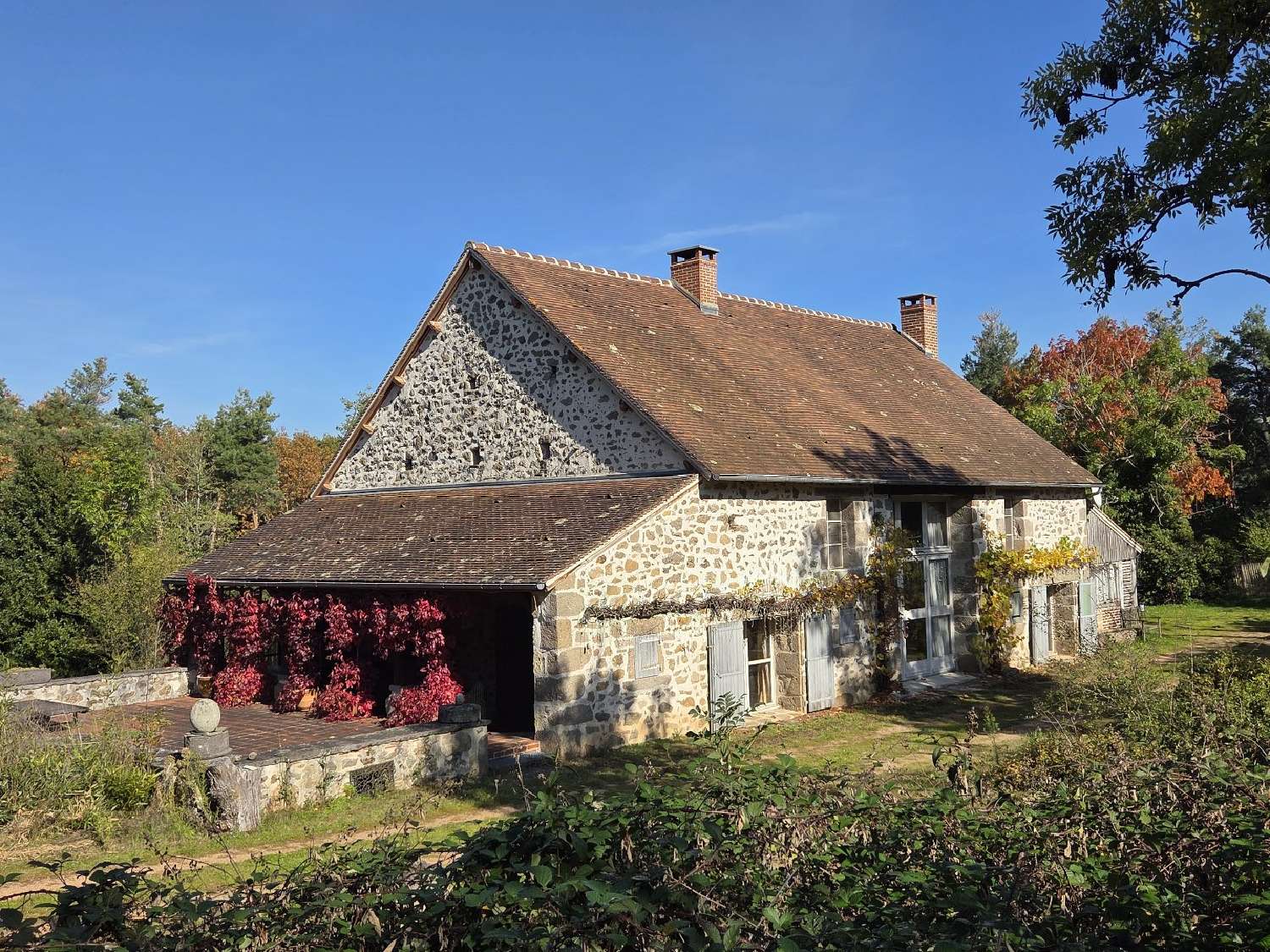  for sale house Louroux-de-Beaune Allier 1