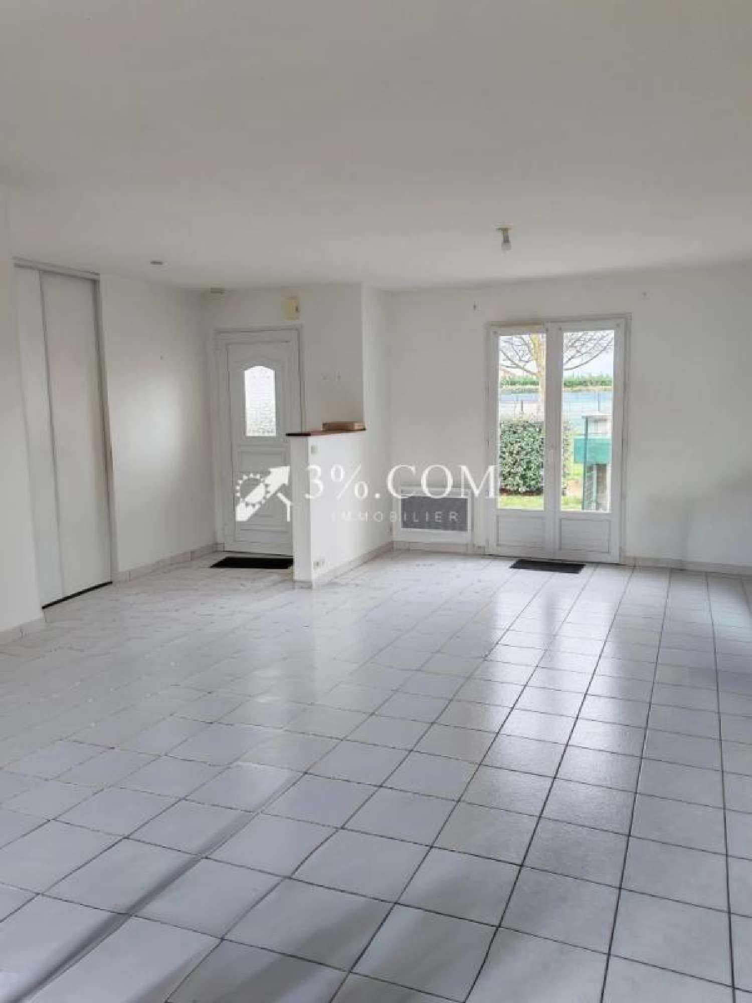  te koop huis Louzy Deux-Sèvres 2