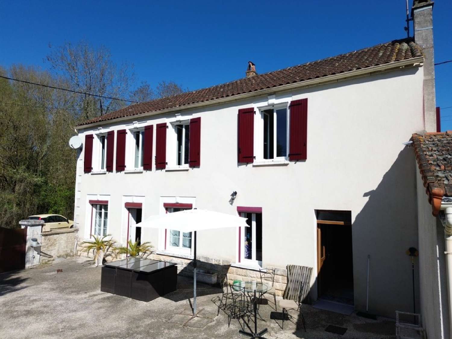  te koop huis Luxé Charente 1