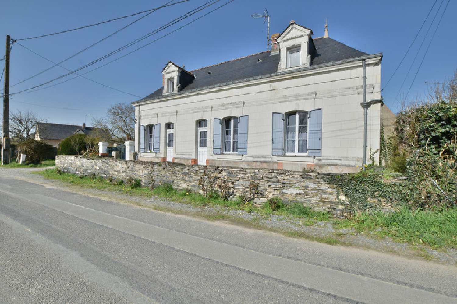 for sale house Mazé Maine-et-Loire 2