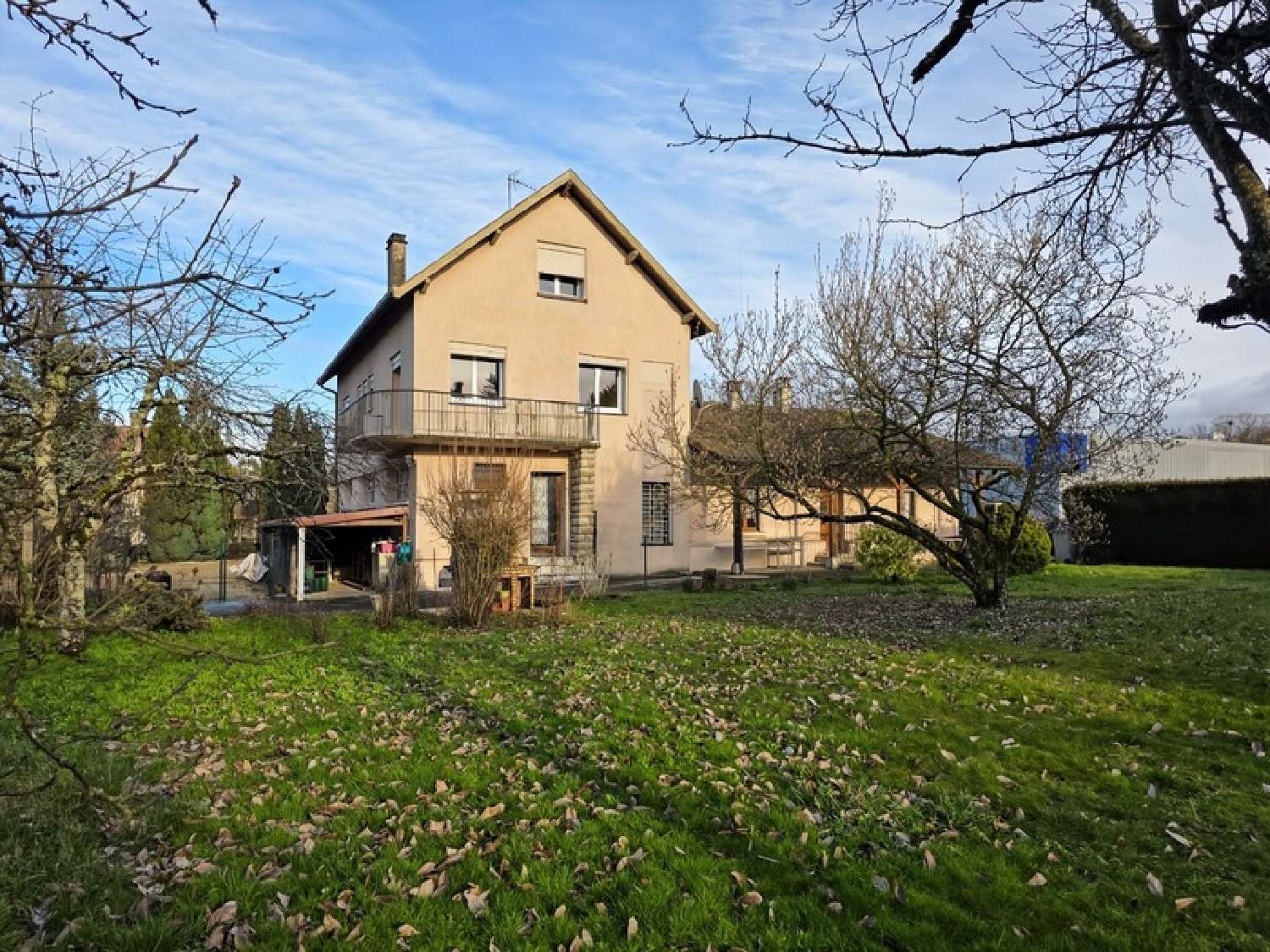  te koop huis Montmorot Jura 1