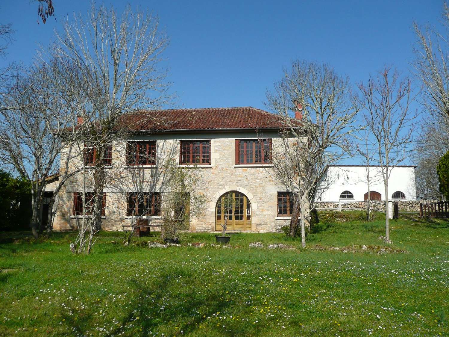 te koop huis Montsalès Aveyron 1