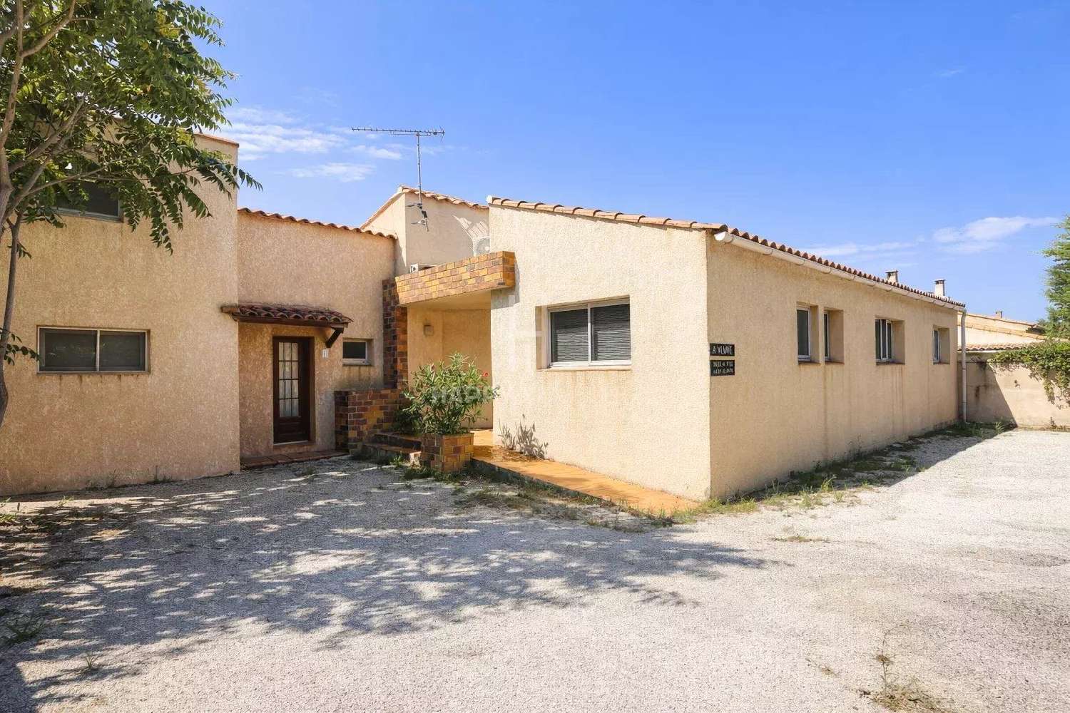  te koop huis Mouriès Bouches-du-Rhône 1