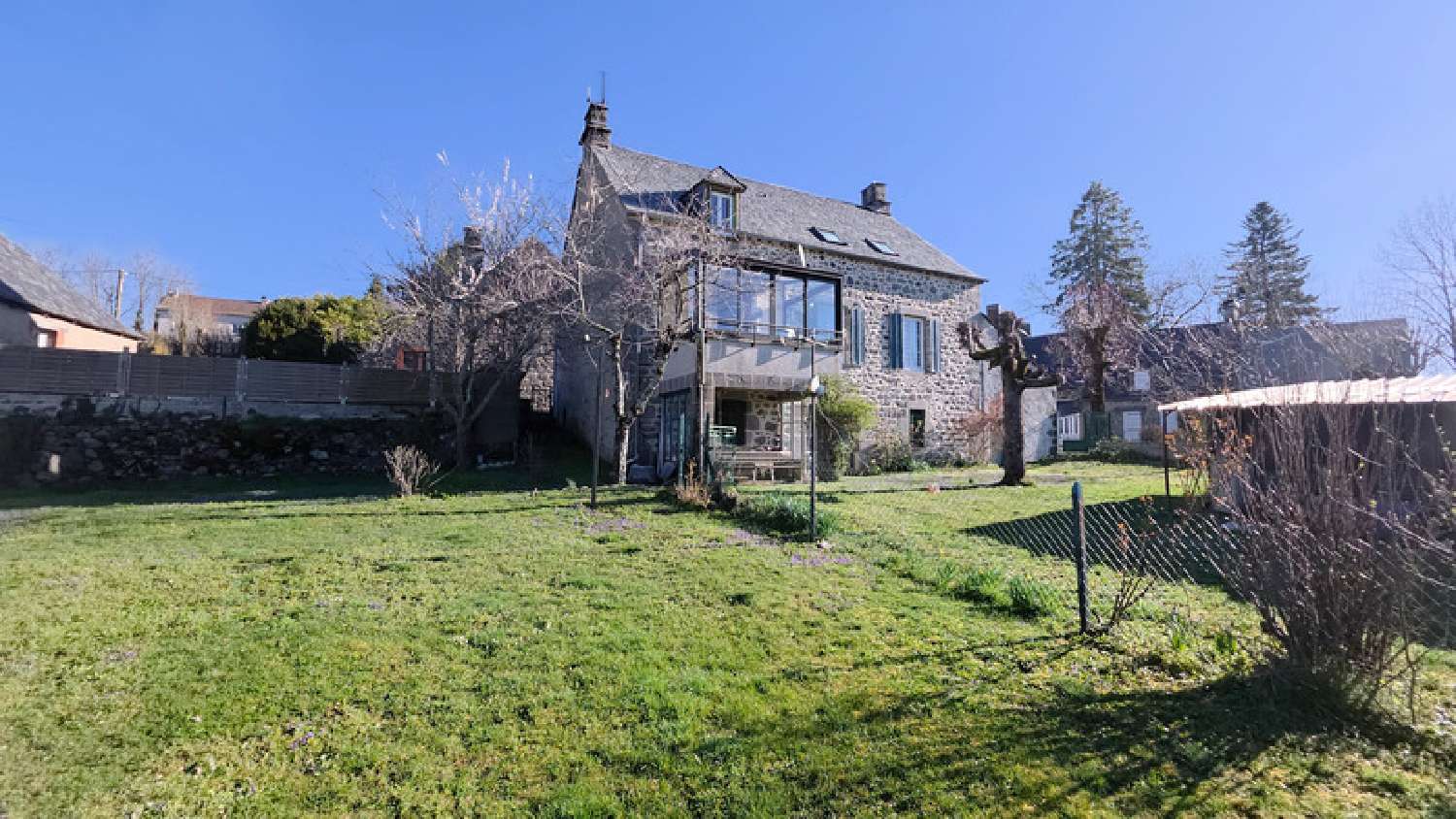  te koop huis Moussages Cantal 2