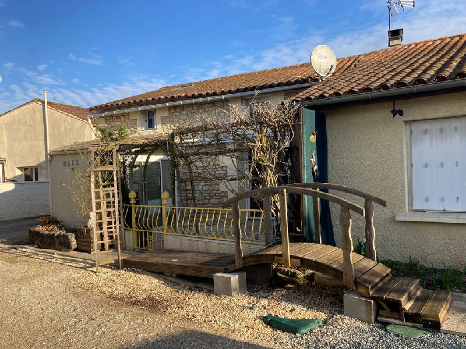 te koop huis Plassay Charente-Maritime 2