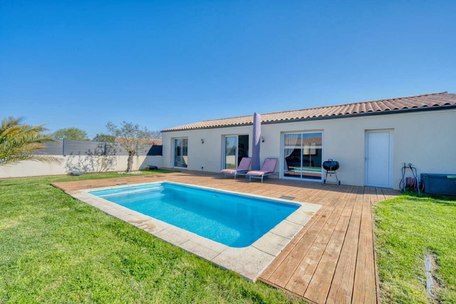  for sale house Saint-Agnant Charente-Maritime 1