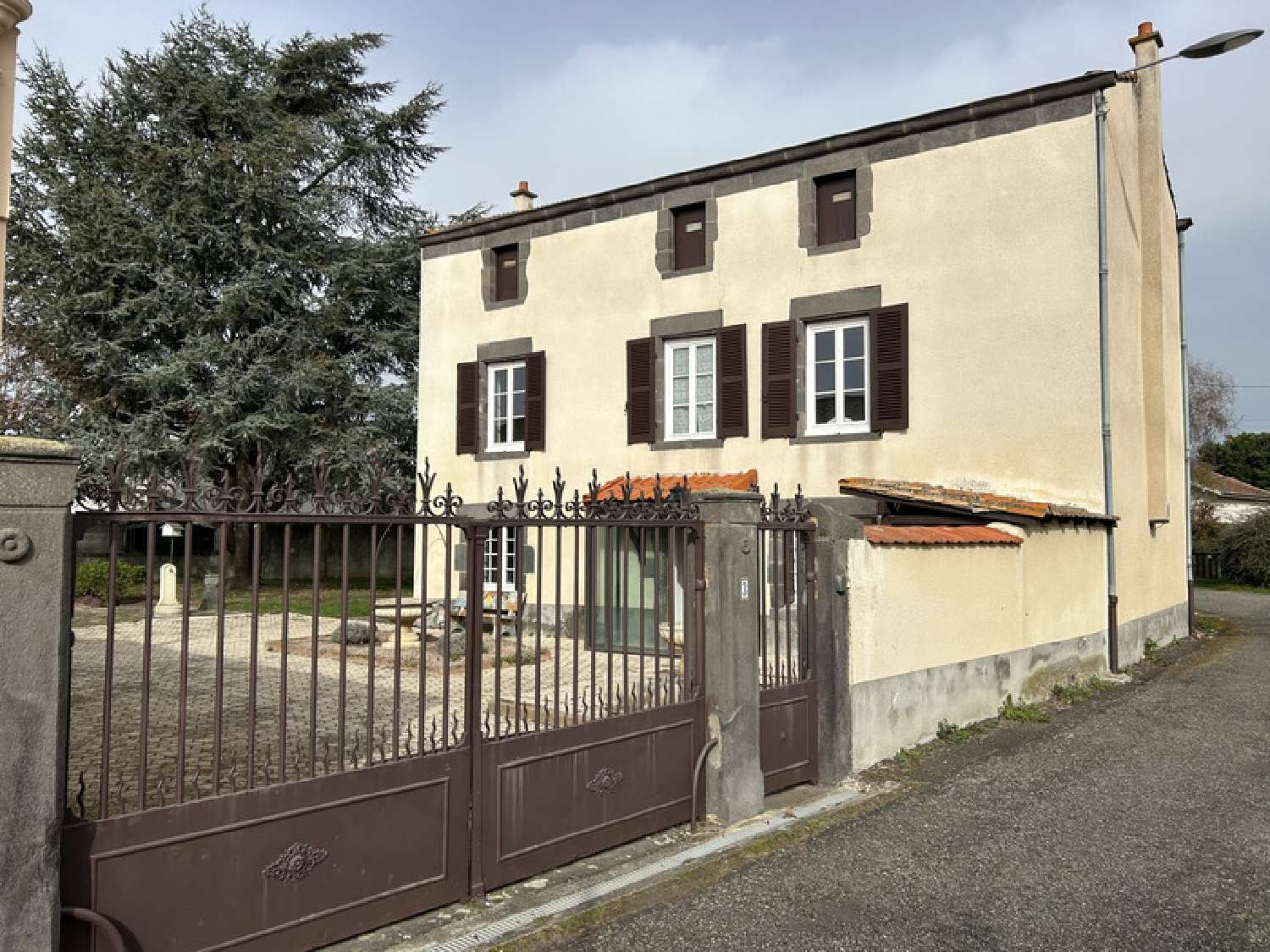 te koop huis Saint-Beauzire Puy-de-Dôme 2
