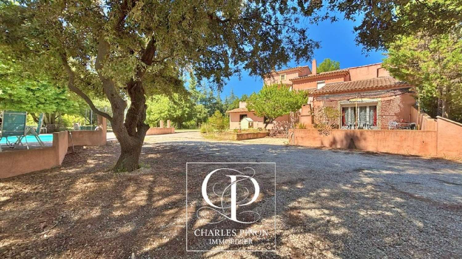  te koop huis Saint-Cannat Bouches-du-Rhône 3