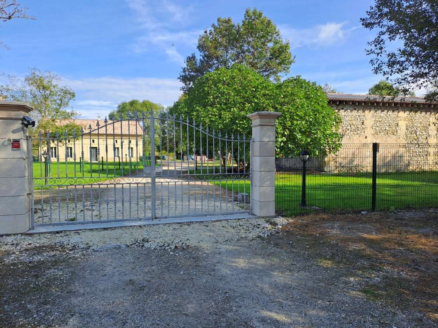  à vendre maison Saint-Christoly-de-Blaye Gironde 1