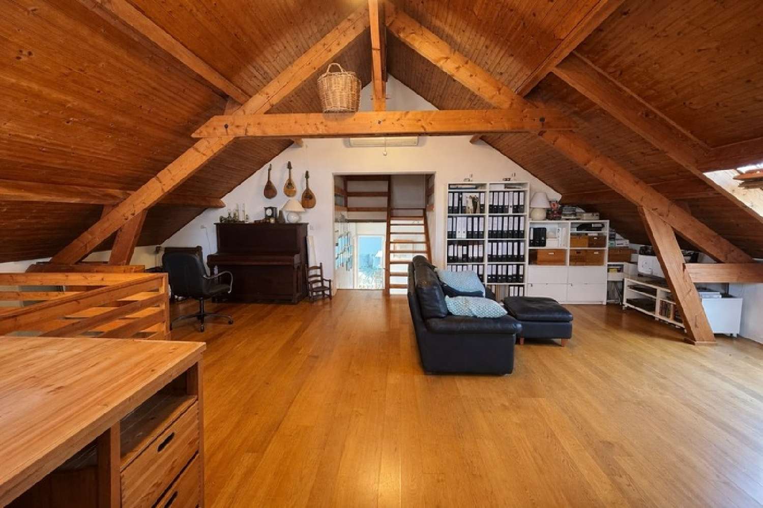  for sale house Saint-Cyr-sur-Loire Indre-et-Loire 3