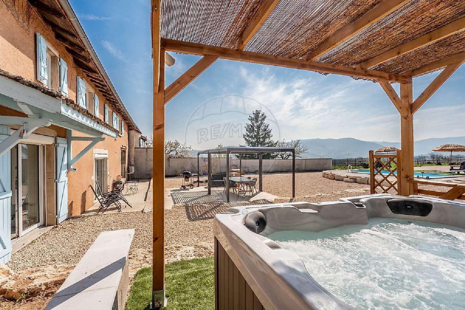 à vendre maison Saint-Étienne-la-Varenne Rhône 2