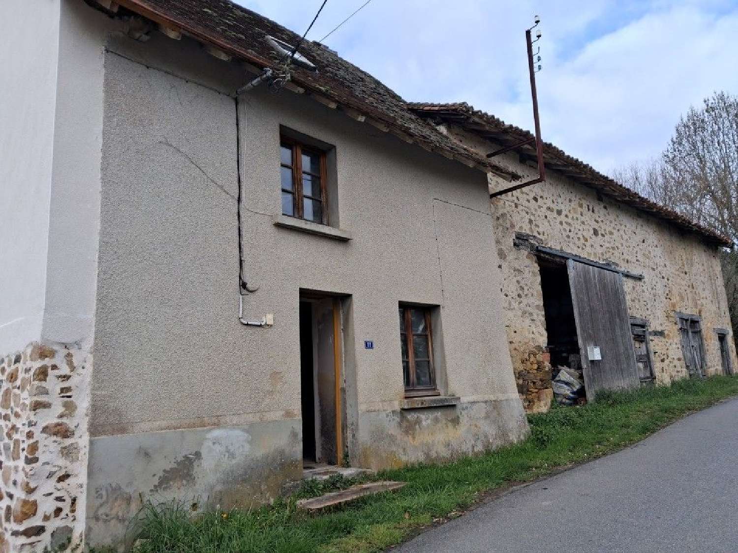  à vendre maison Saint-Genest-sur-Roselle Haute-Vienne 3