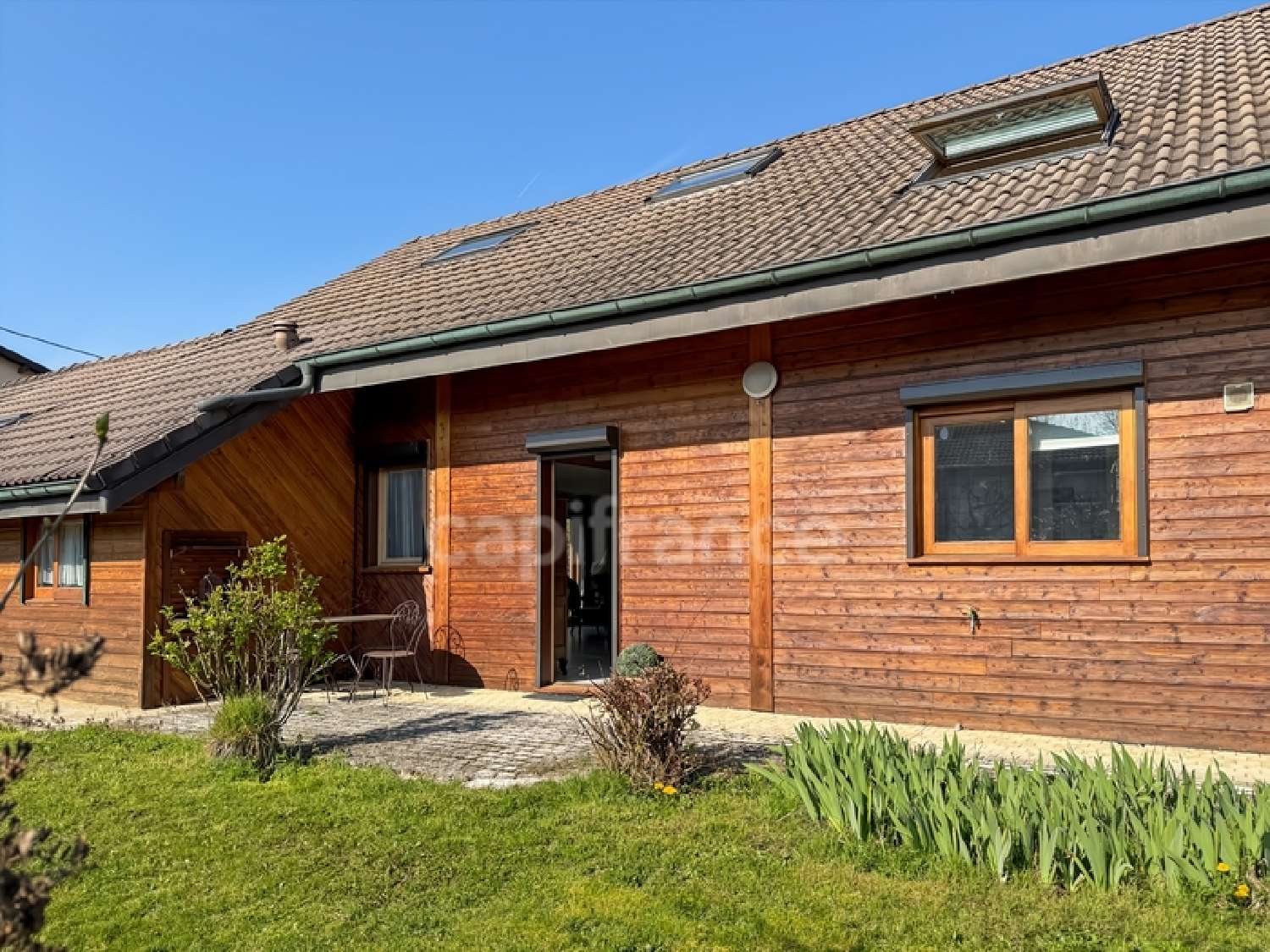  te koop huis Saint-Genis-Pouilly Ain 1