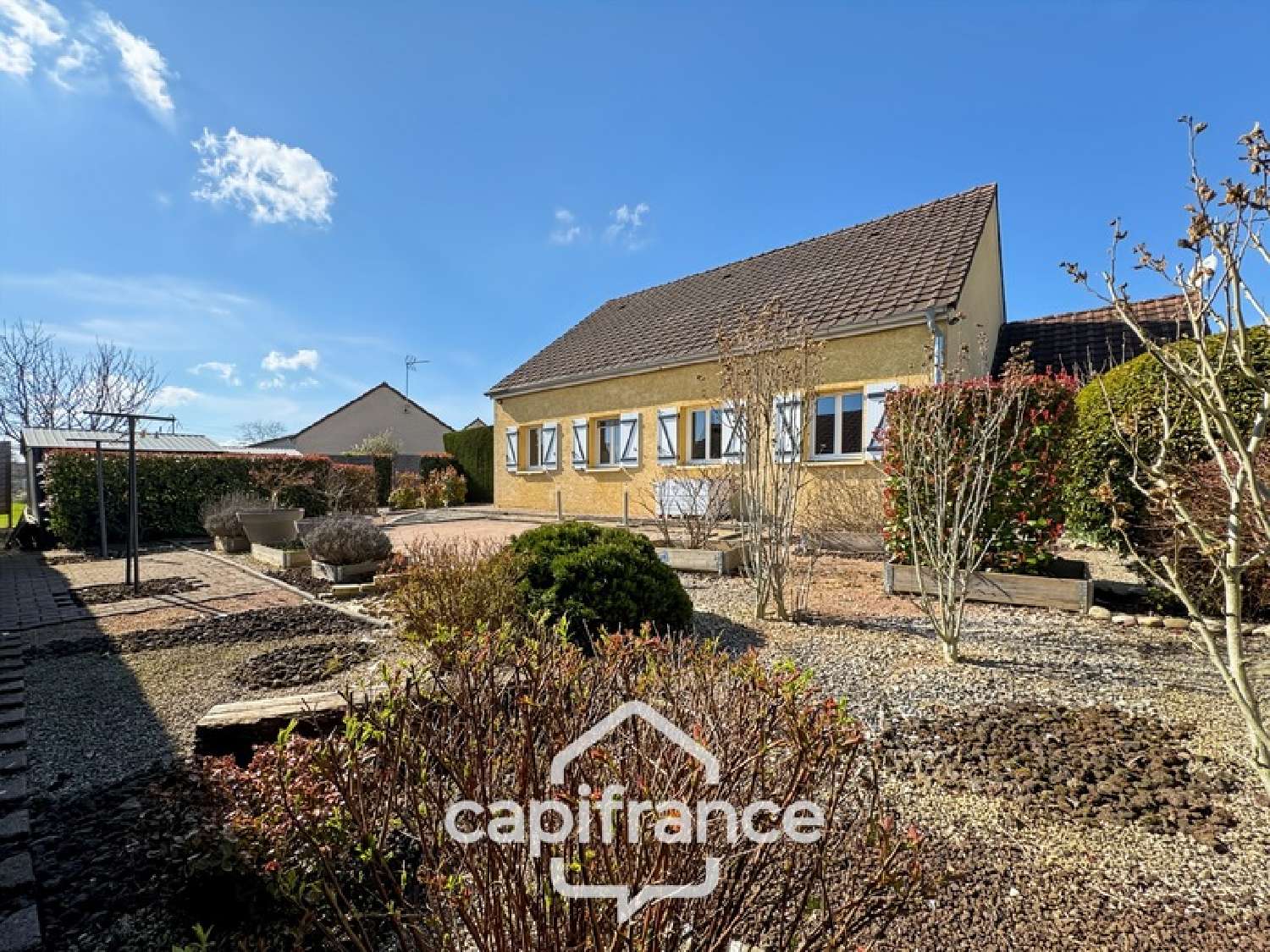  te koop huis Saint-Germain-du-Plain Saône-et-Loire 2