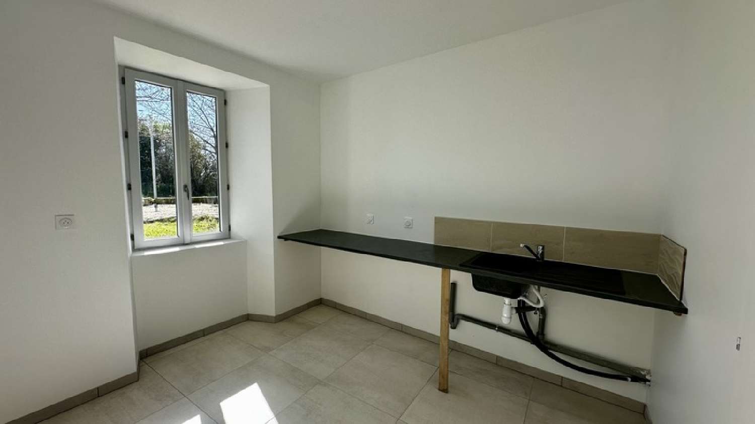  for sale house Saint-Hilaire Charente 8