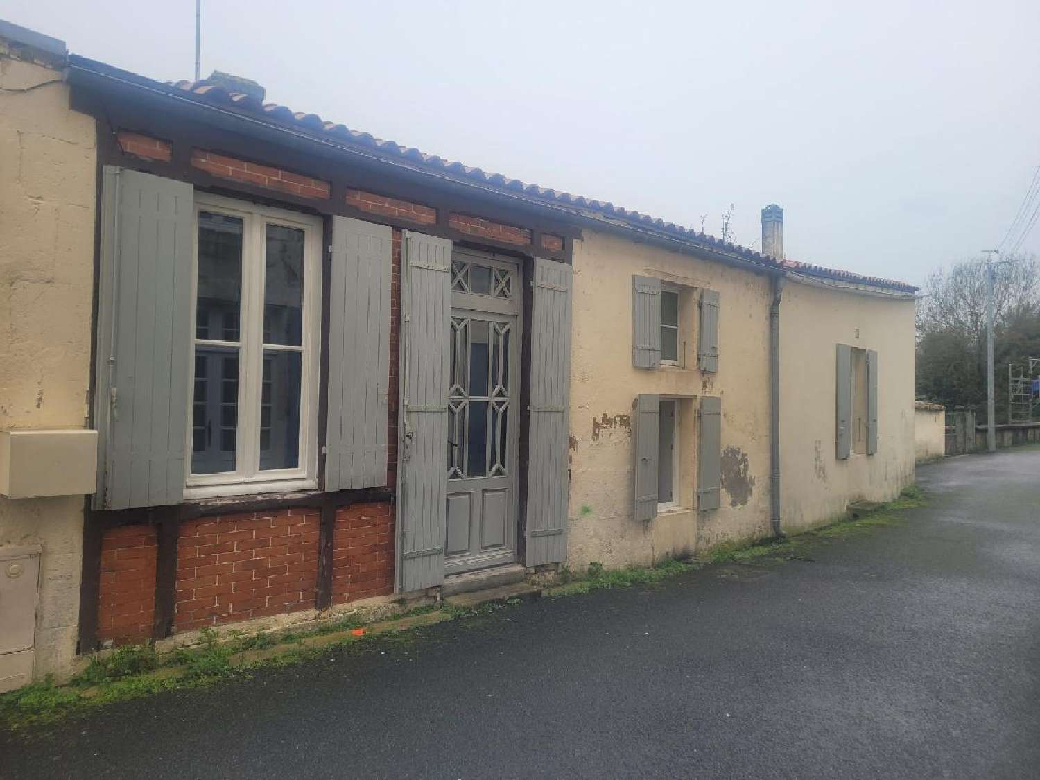  for sale house Saint-Jean-d'Angély Charente-Maritime 3