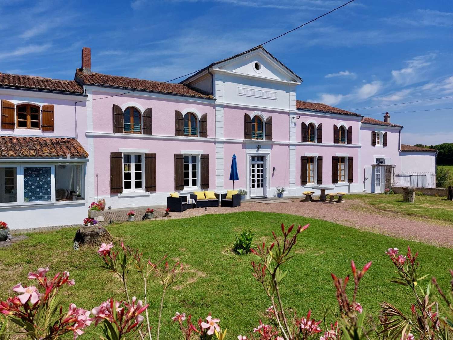  à vendre maison Saint-Jean-d'Angély Charente-Maritime 1