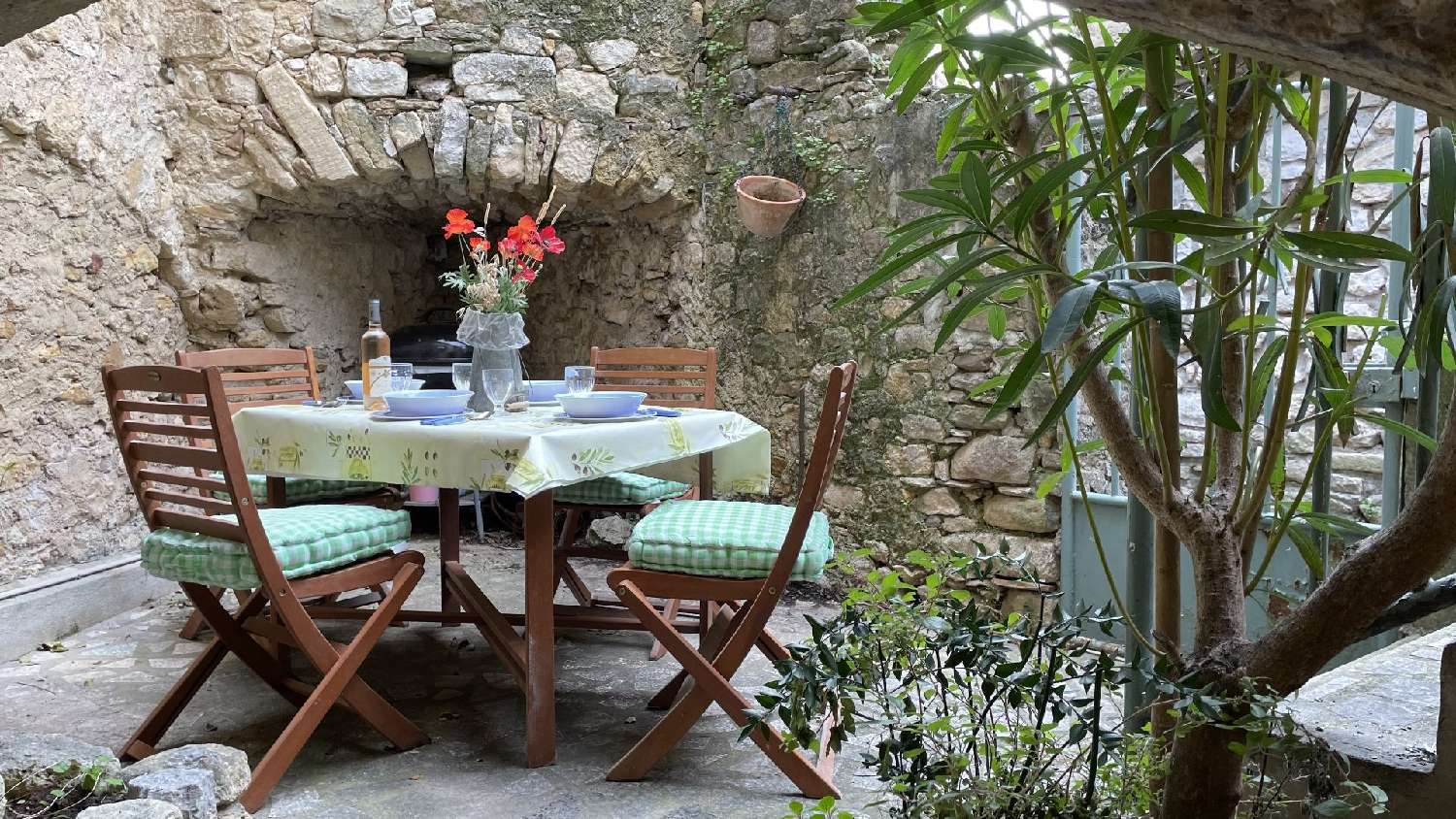  for sale house Saint-Laurent-de-Carnols Gard 1