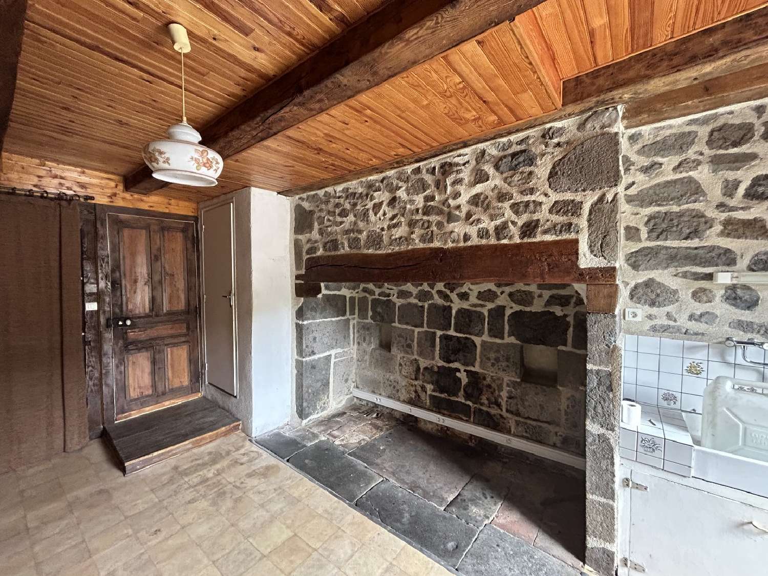 for sale house Saint-Martin-Valmeroux Cantal 4