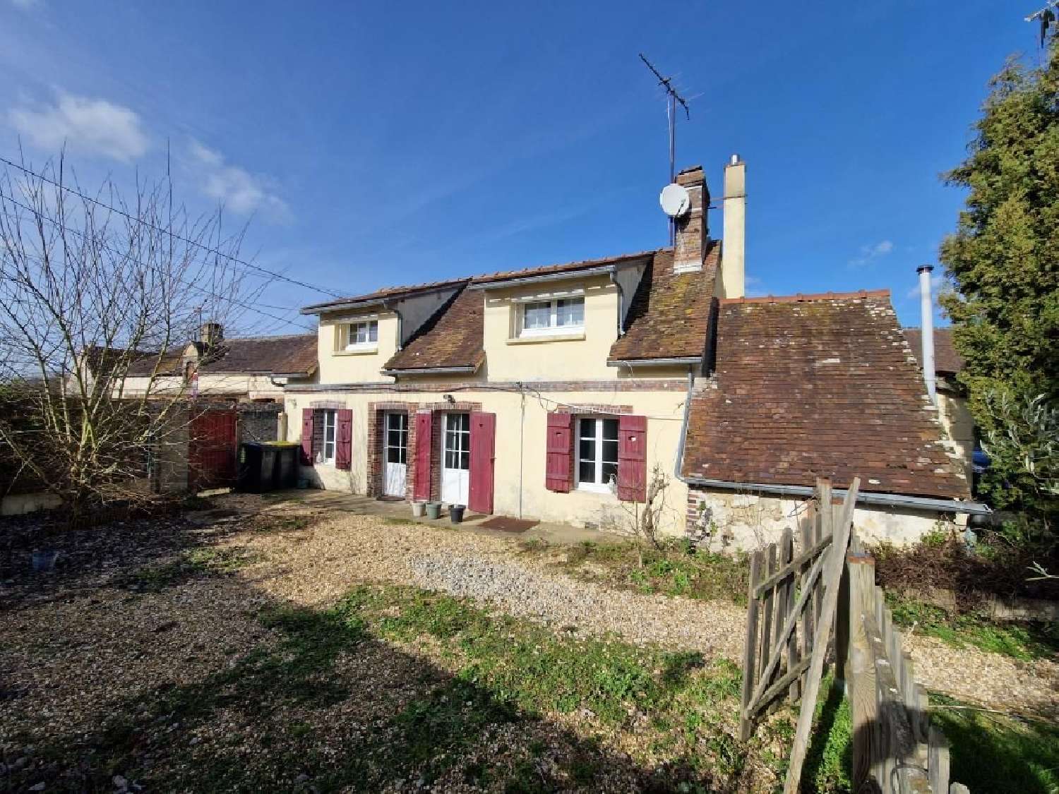  for sale house Saint-Maurice-Saint-Germain Eure-et-Loir 1