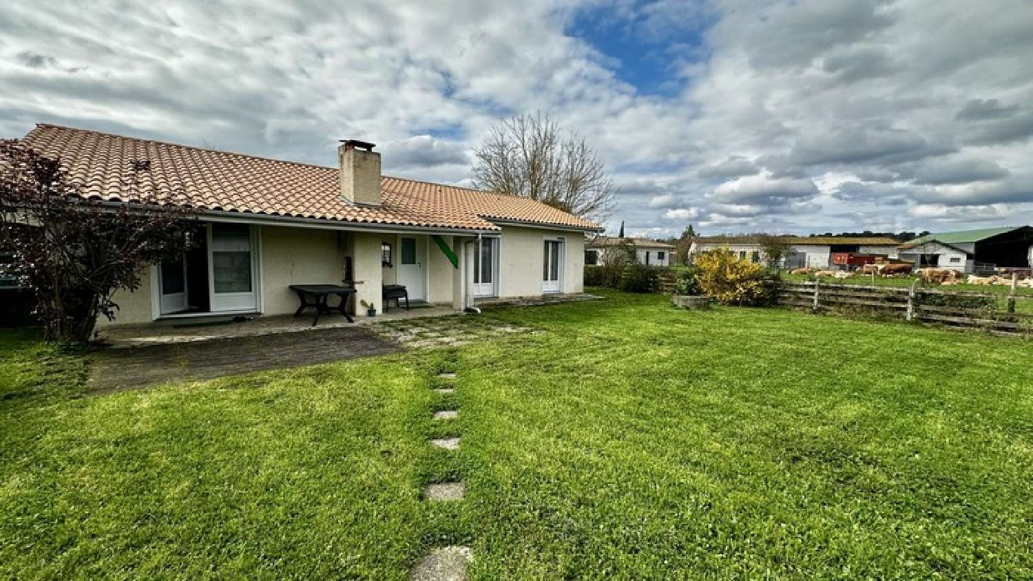  for sale house Saint-Médard-en-Jalles Gironde 3