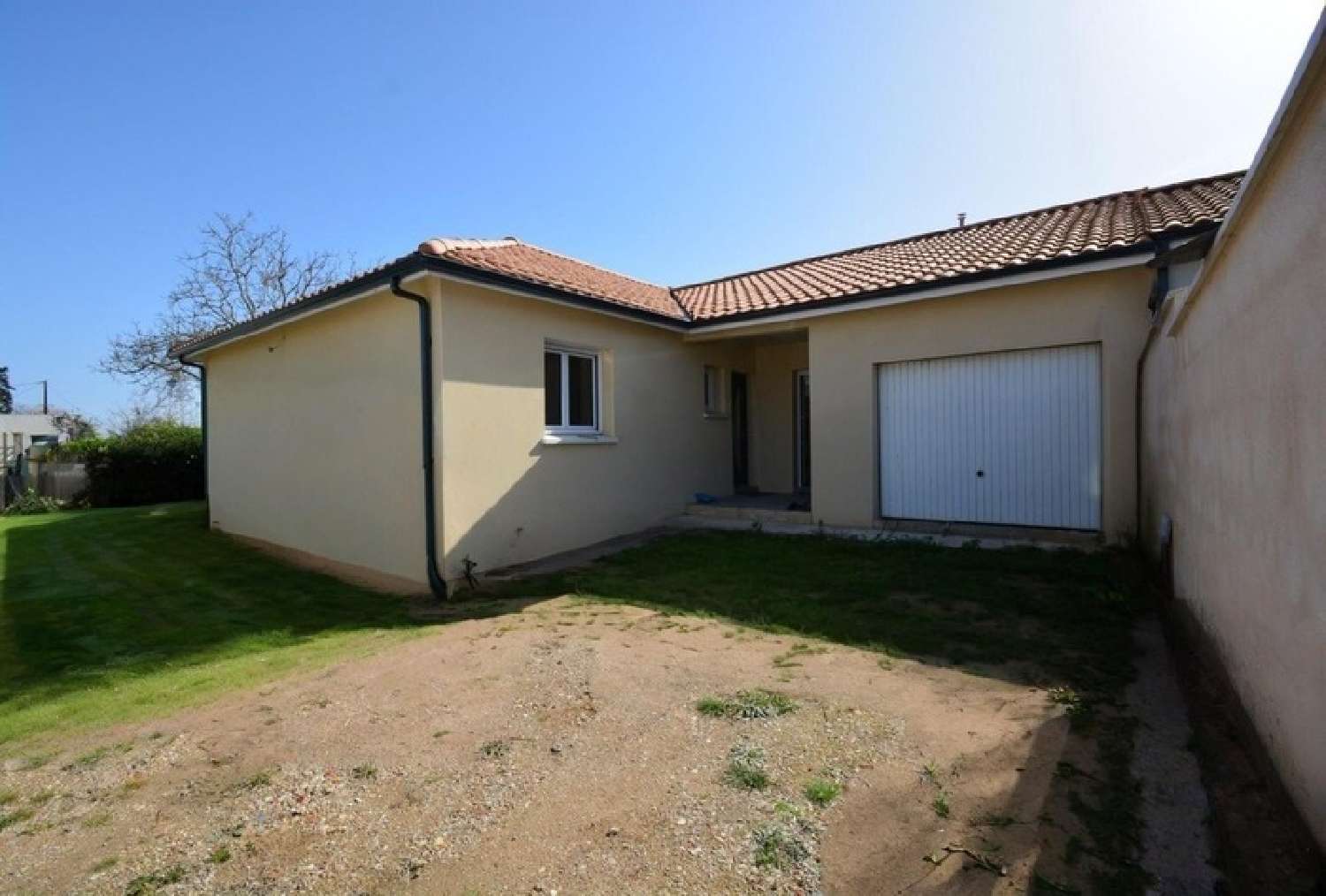  for sale house Saint-Médard-de-Guizières Gironde 2