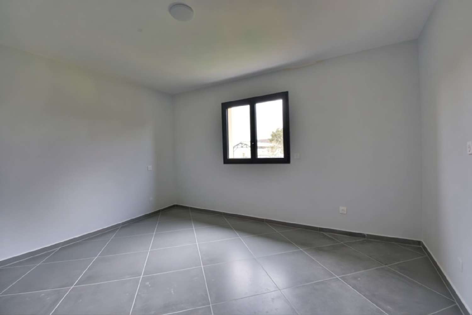  for sale house Saint-Médard-de-Guizières Gironde 8