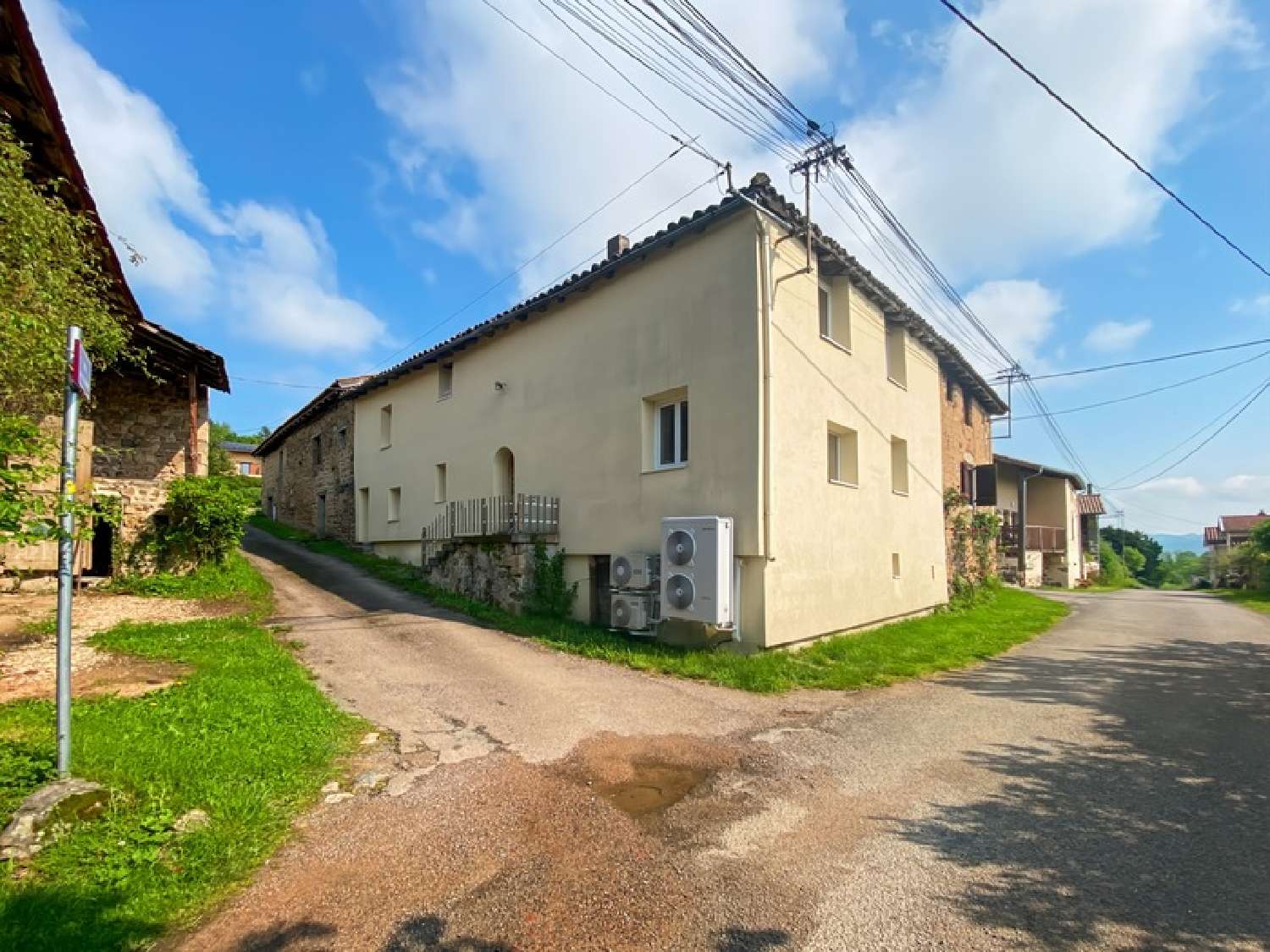  for sale house Saint-Pierre-le-Vieux Saône-et-Loire 2