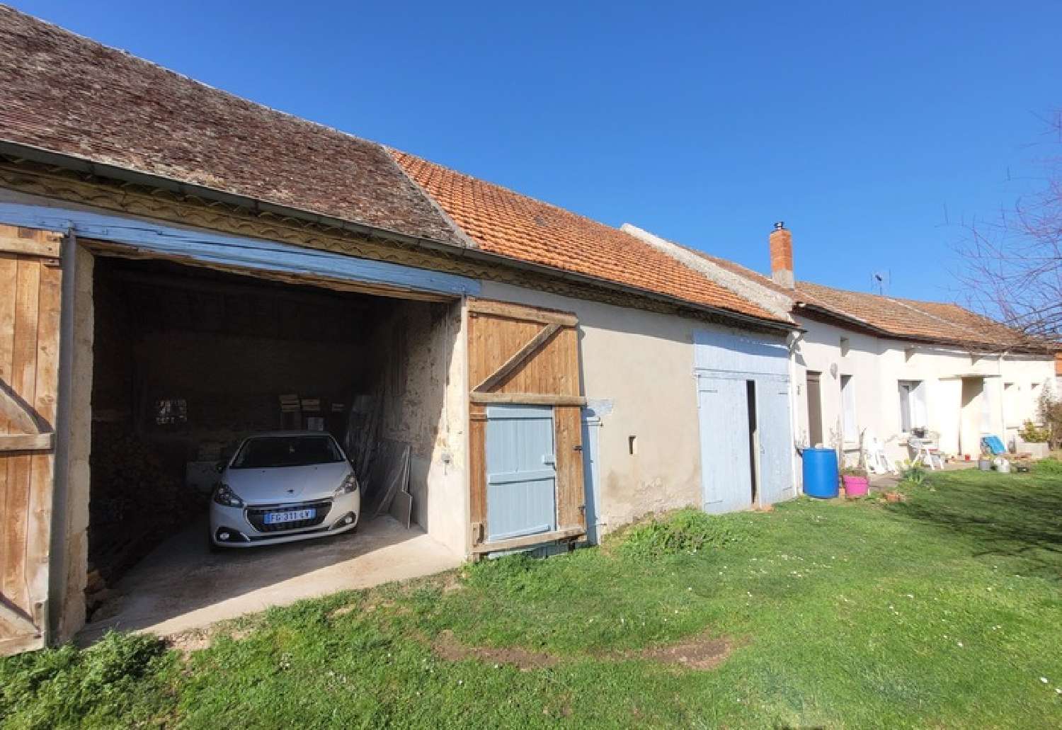  for sale house Saint-Quintin-sur-Sioule Puy-de-Dôme 2