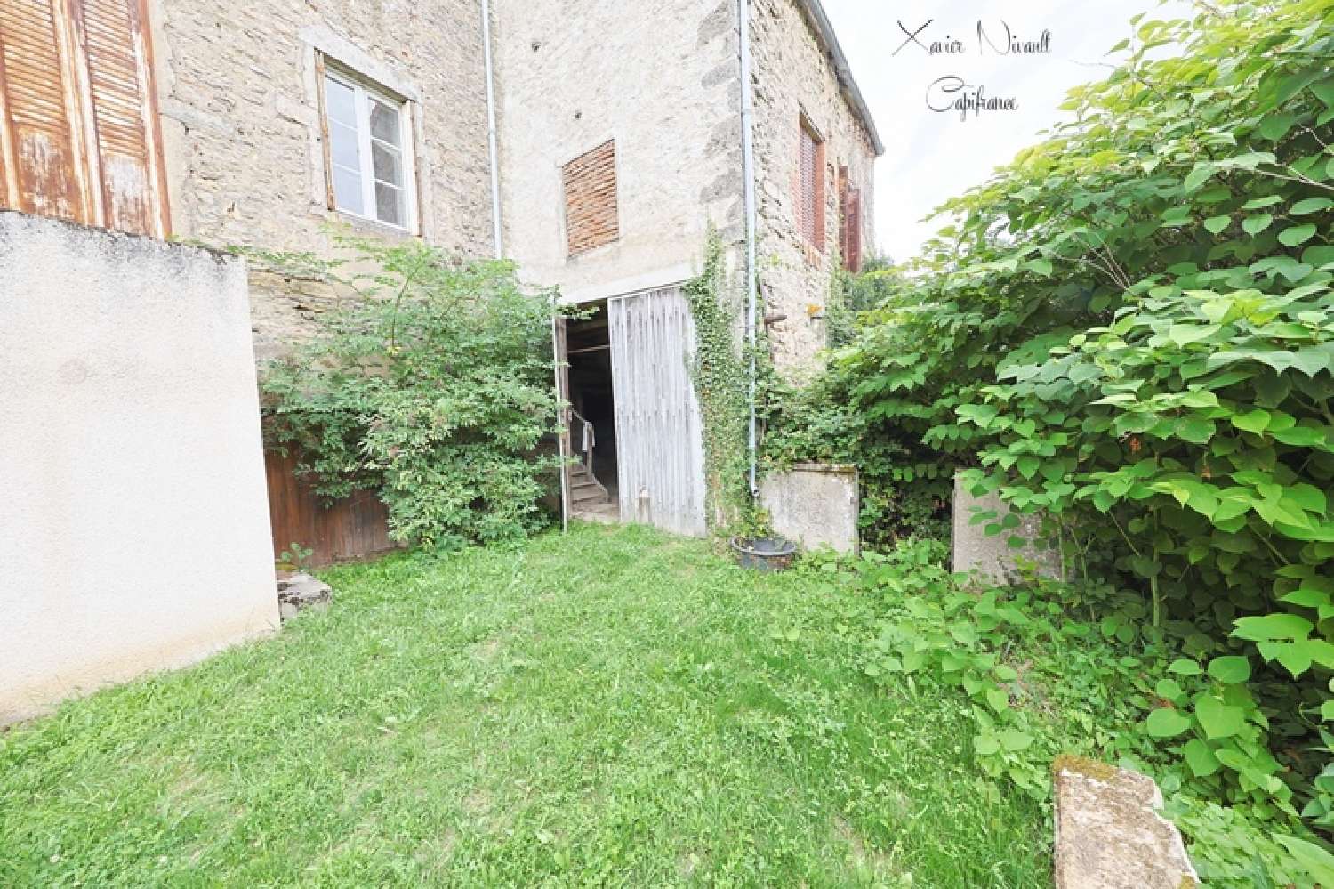 for sale house Saint-Sernin-du-Plain Saône-et-Loire 2
