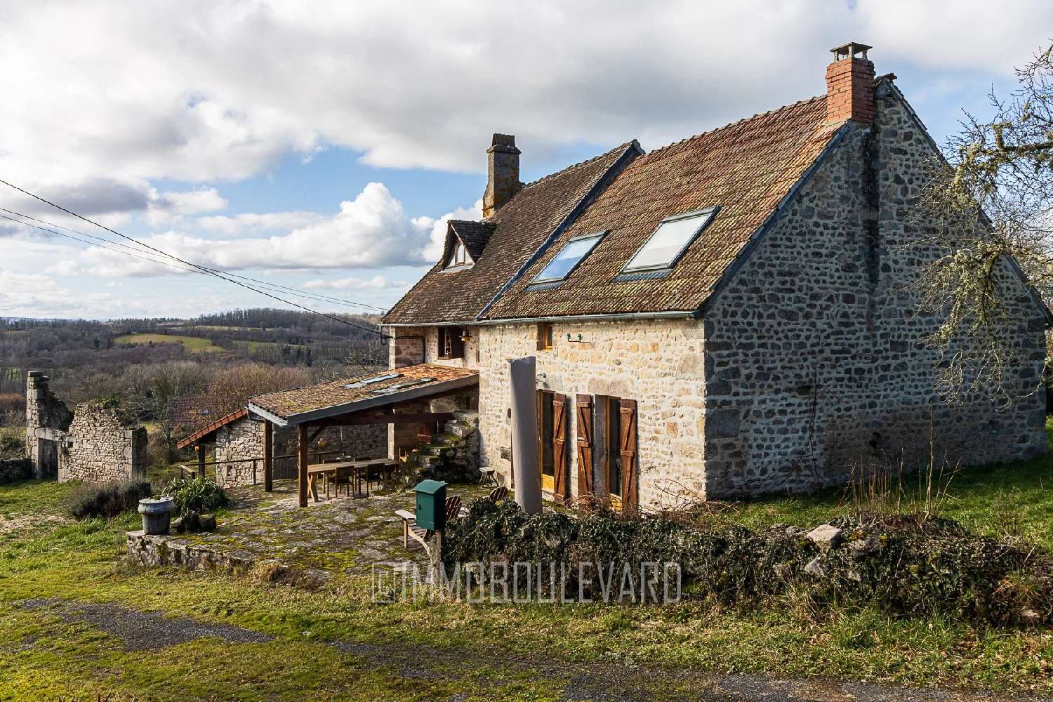  te koop huis Saint-Silvain-sous-Toulx Creuse 3