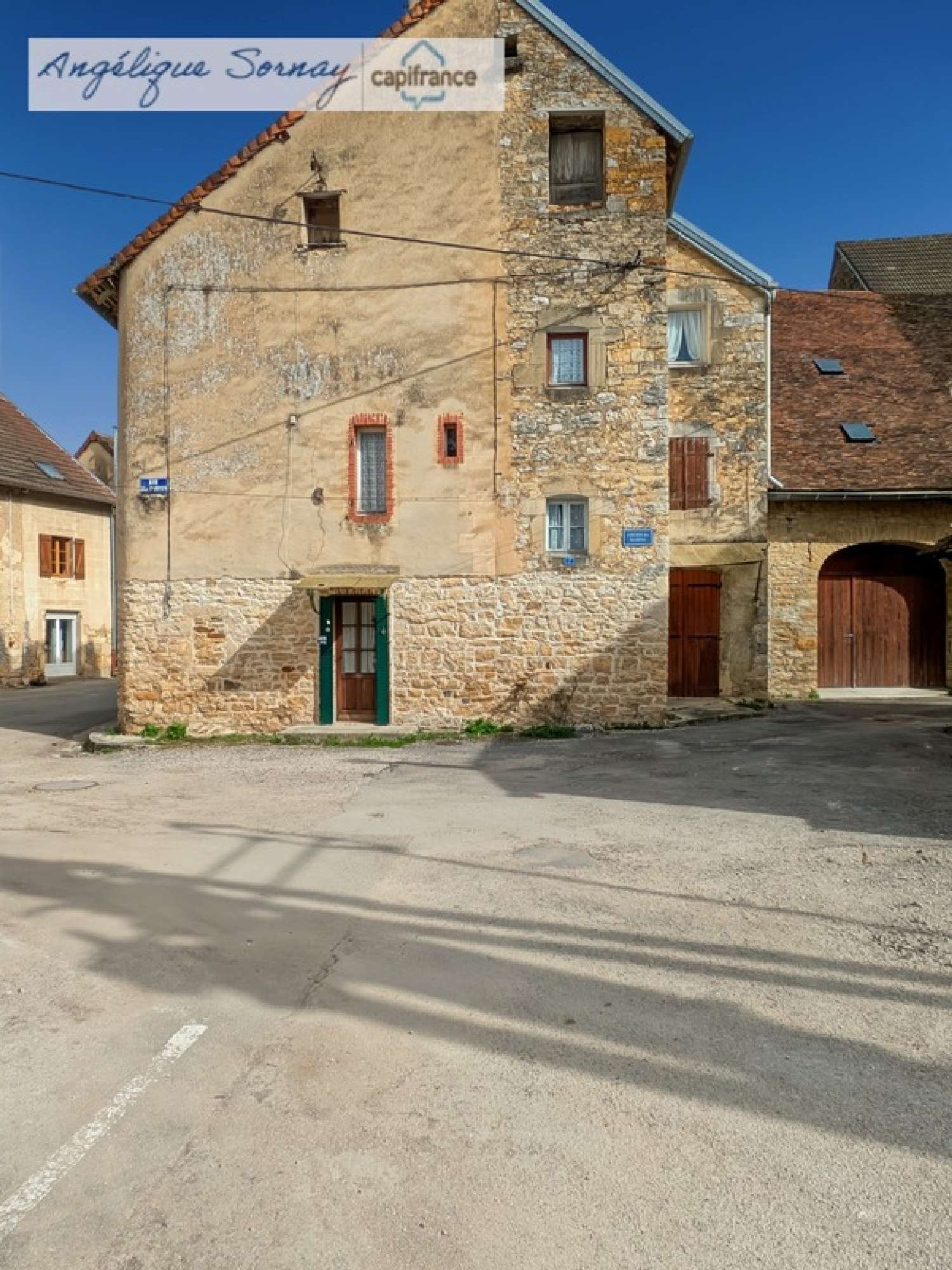  te koop huis Sellières Jura 1