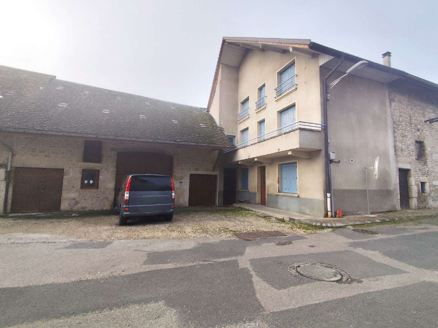 te koop huis Talissieu Ain 1