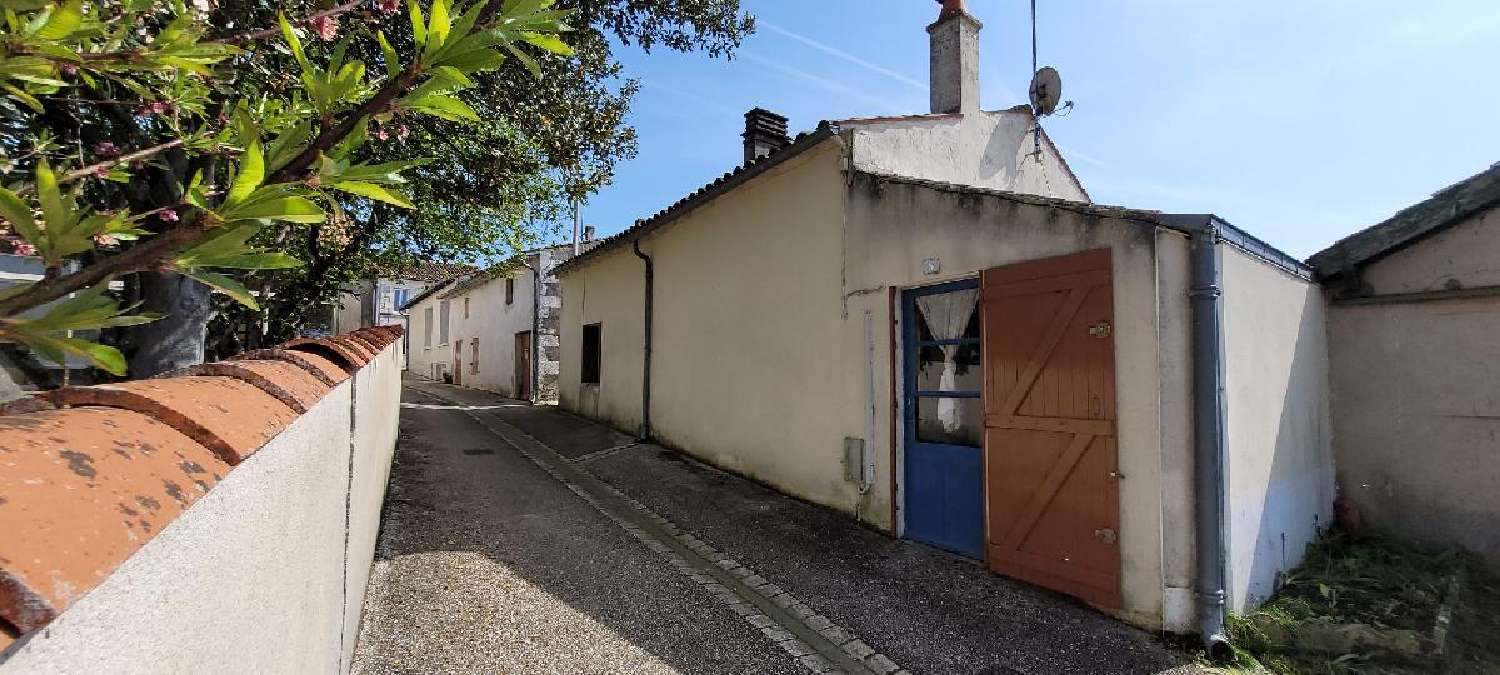  for sale house Tonnay-Boutonne Charente-Maritime 3