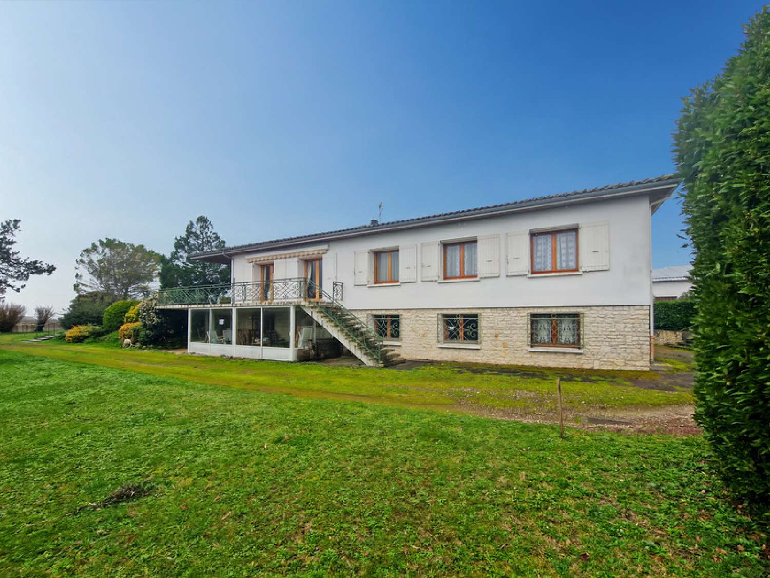  for sale house Tonnay-Charente Charente-Maritime 2