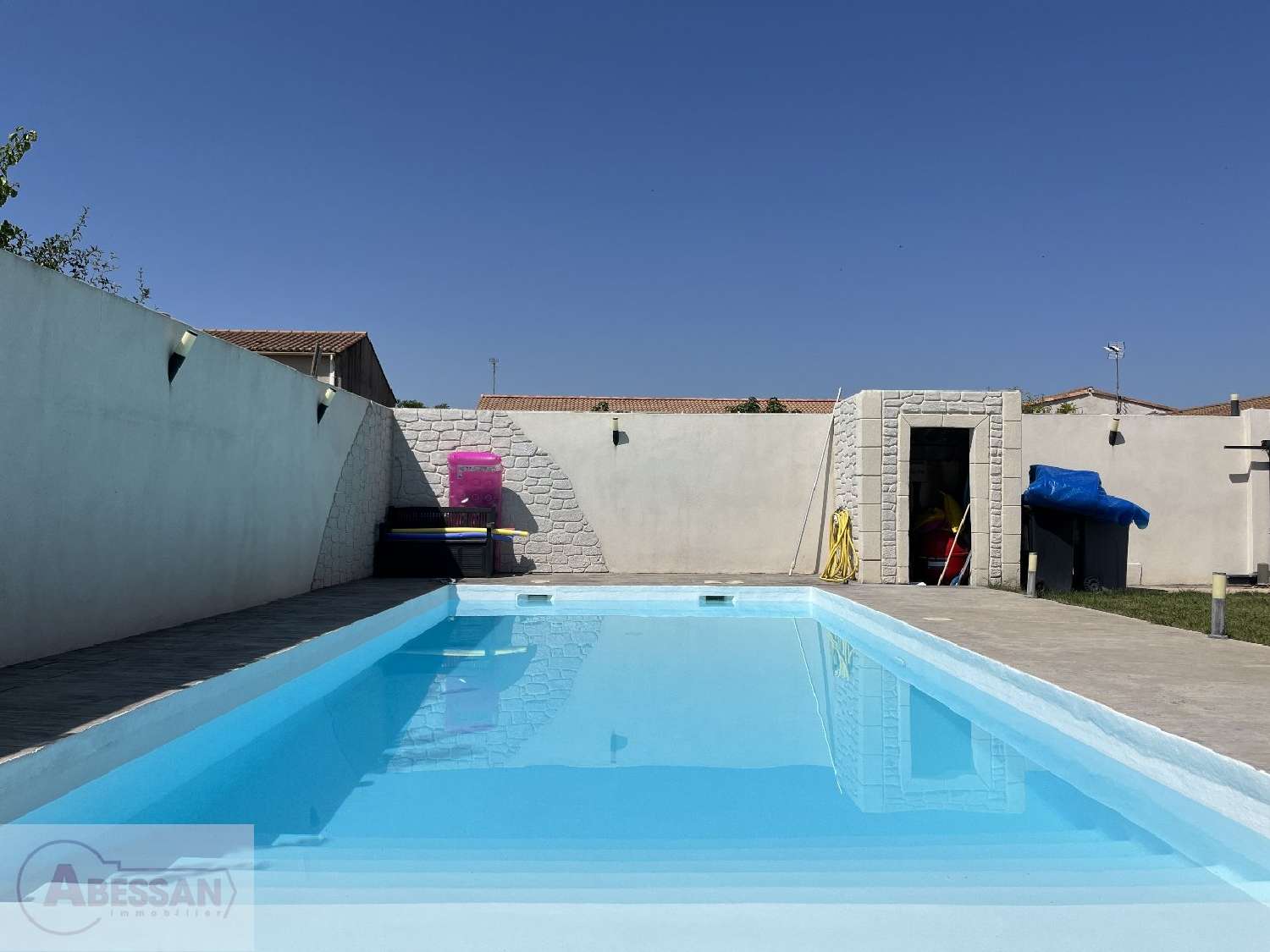  te koop huis Uchaud Gard 3