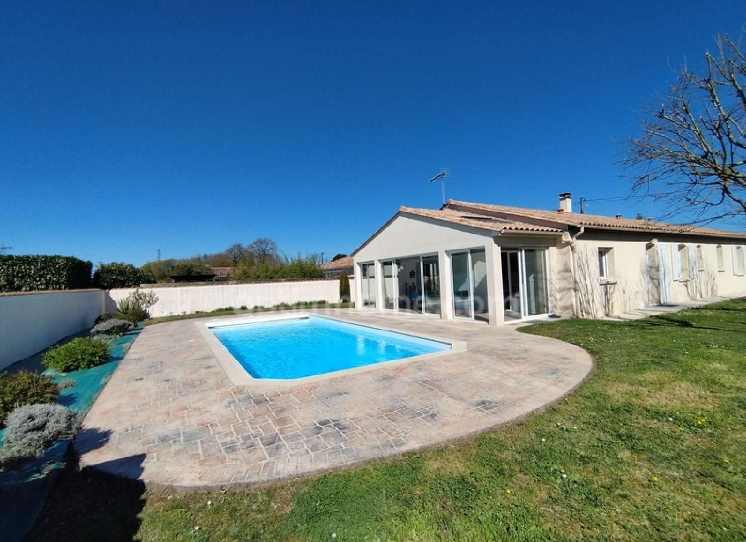  te koop huis Vars Charente 2