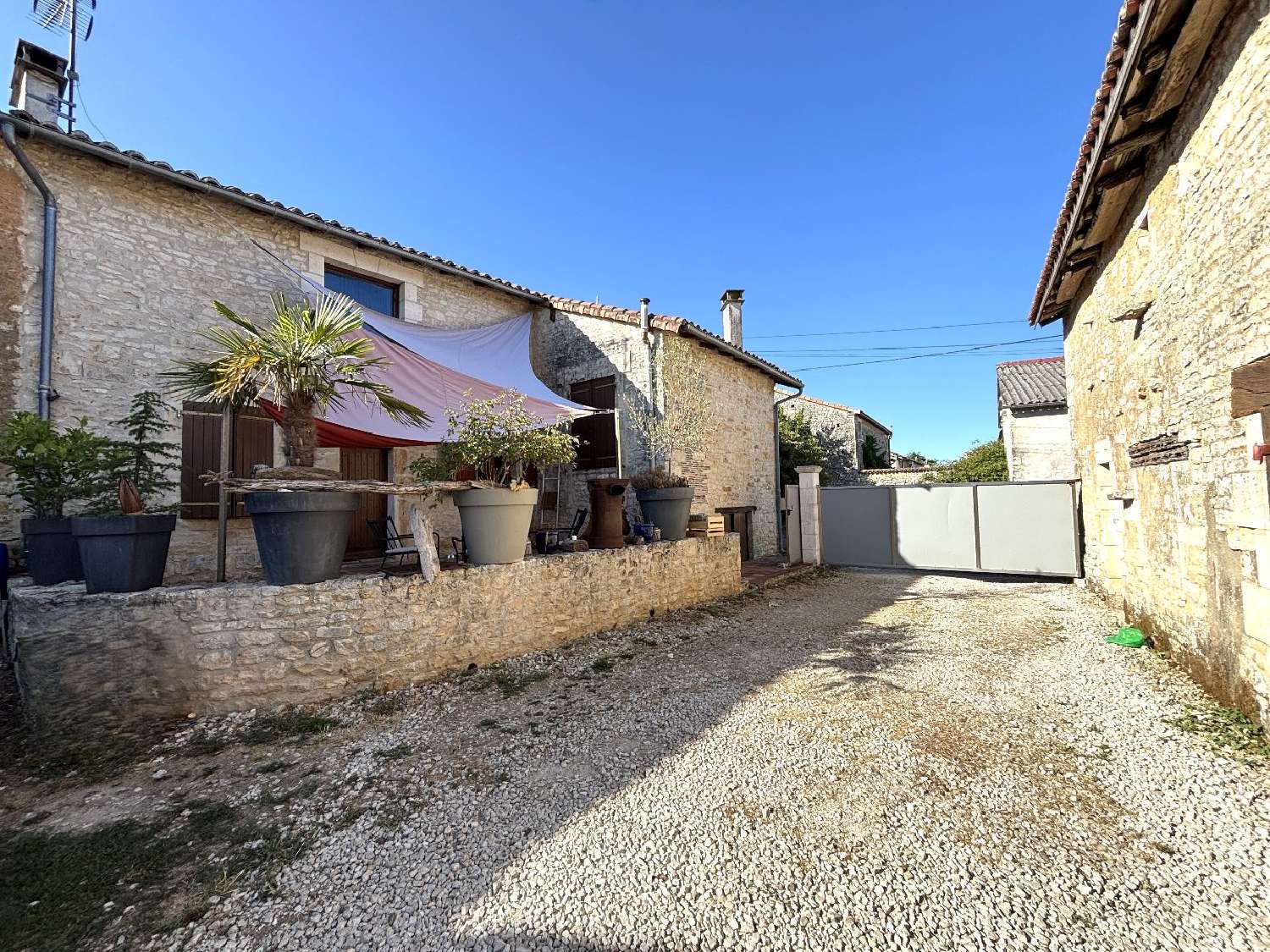  te koop huis Ventouse Charente 7